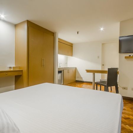 ซัลเซโด สวีทส์ Aparthotel Makati City ภายนอก รูปภาพ