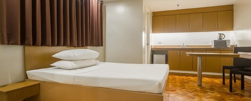 ซัลเซโด สวีทส์ Aparthotel Makati City ภายนอก รูปภาพ