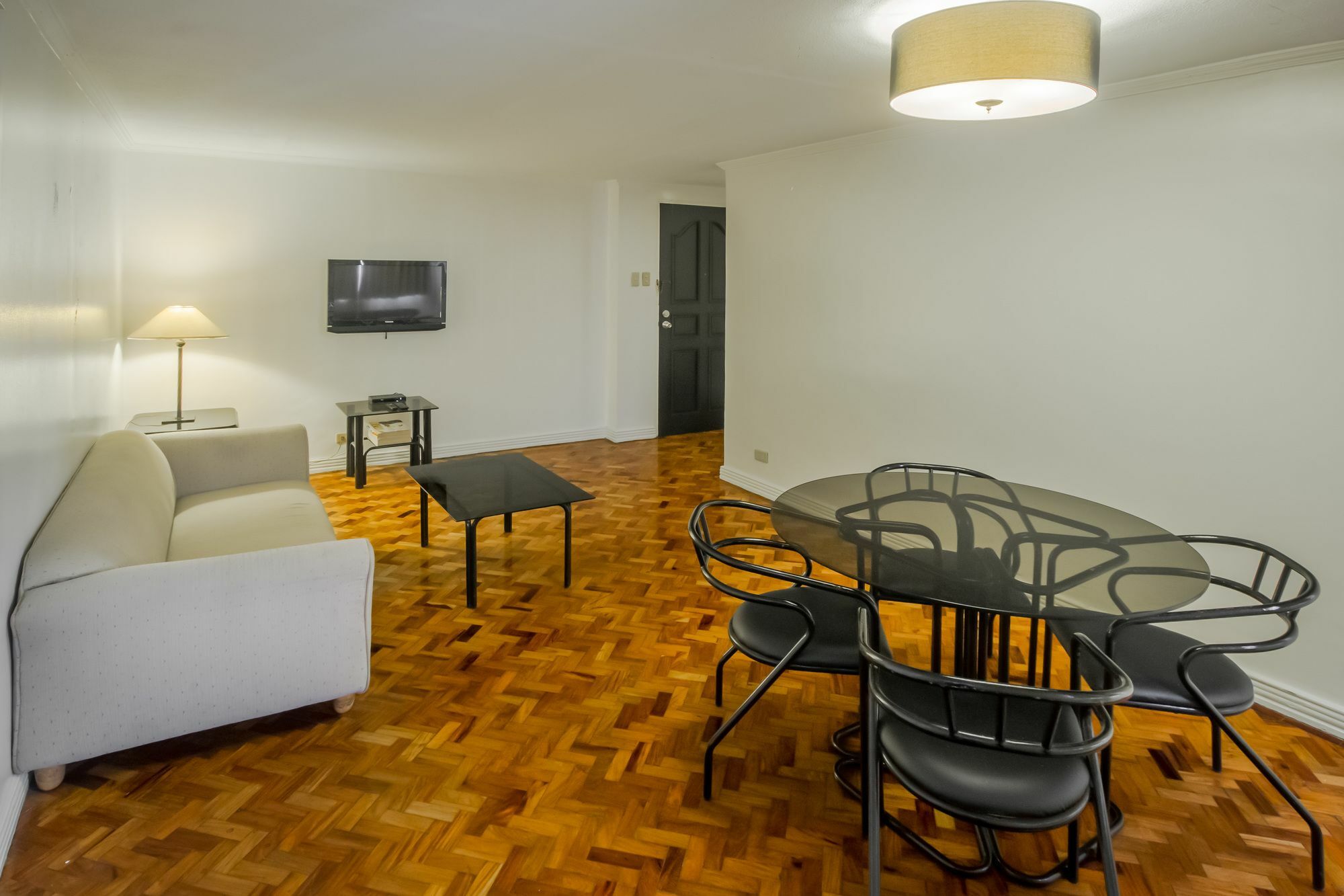 ซัลเซโด สวีทส์ Aparthotel Makati City ภายนอก รูปภาพ